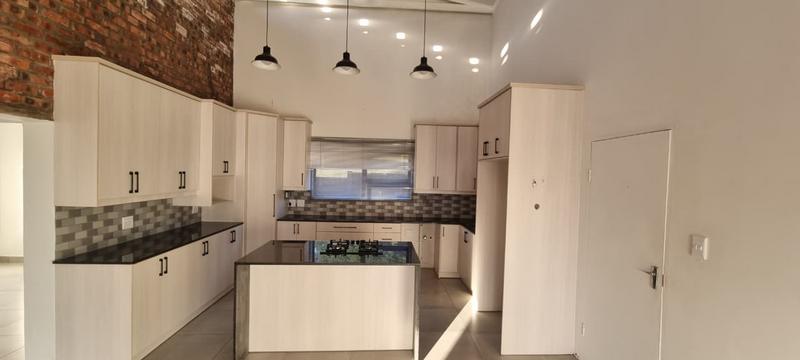 3 Bedroom Property for Sale in Dana Bay Western Cape